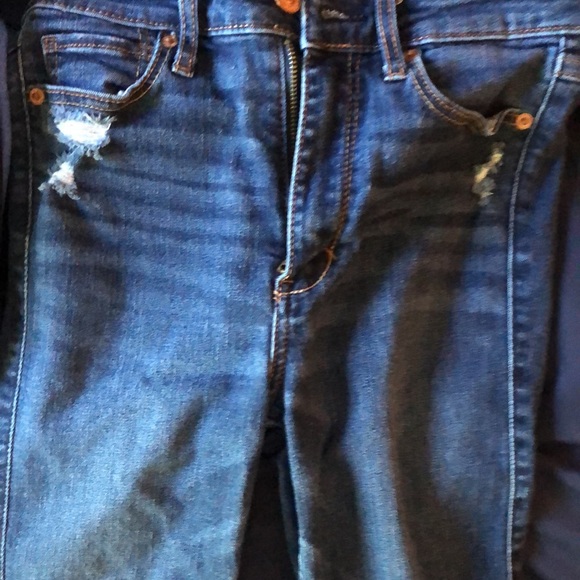 Abercrombie & Fitch Super Skinny High Rise Jeans. Size: 2s - Picture 12 of 12